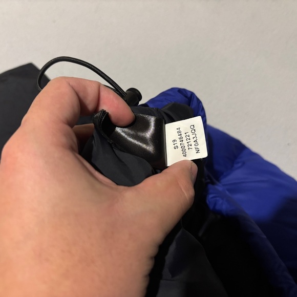 The North Face Nuptse 700 Vest Men's Medium Blue Goose Down Puffer Full Zip - Picture 8 of 8
